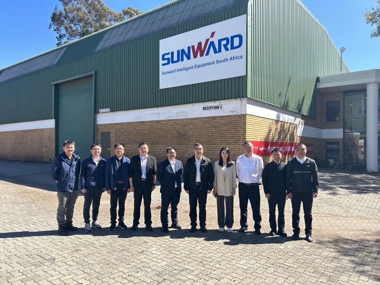 广州工控集团总经理王福铸率队考察SG胜游智能南非子公司