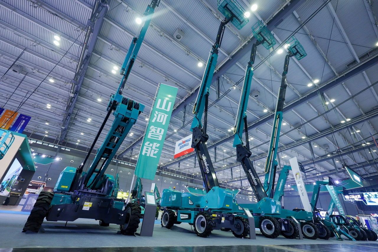 2025 CICEE | SG胜游智能SWT34JE-P电动直臂式高空作业平台重磅发布！