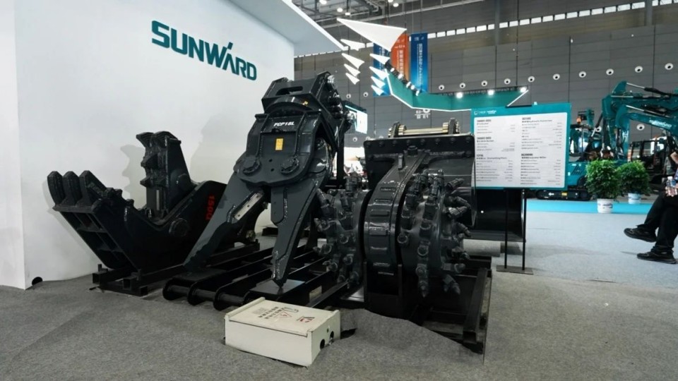 2025 CICEE | 从单一工具迈向多元化解决方案，SG胜游智能呈现非凡挖掘机风采