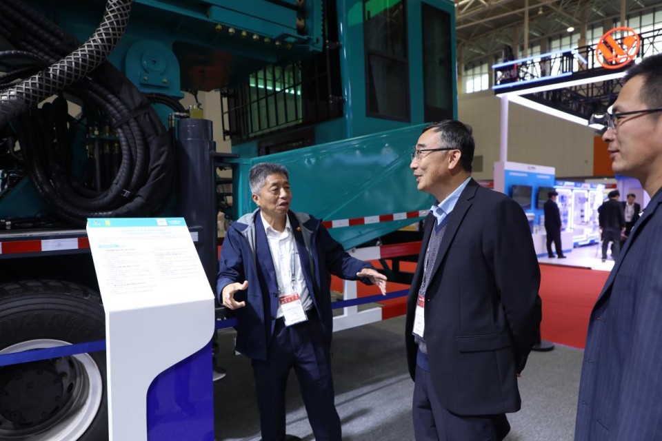 SG胜游智能携手“战略合作伙伴”中国煤炭地质总局精彩亮相2025中国国际矿业大会